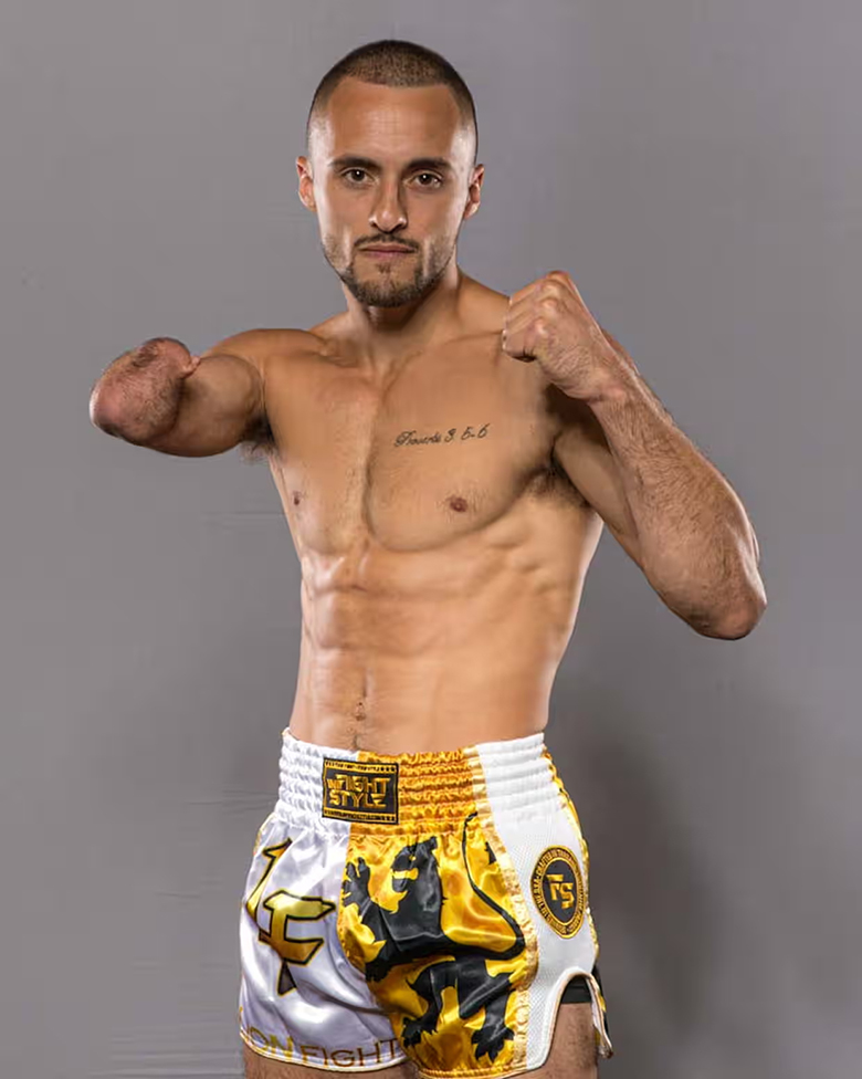 Martial artists only have 1 hand preparing to launch One Championship - Photo 1