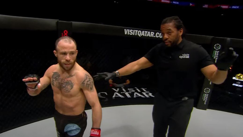 The One Championship champion celebrates the victory and then discovered that he was tried to lose - Photo 1