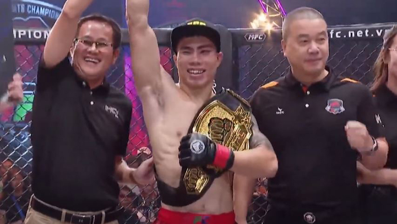Van Nam locked the Russian boxer, won 1 more MMA Vietnam champion - Photo 2