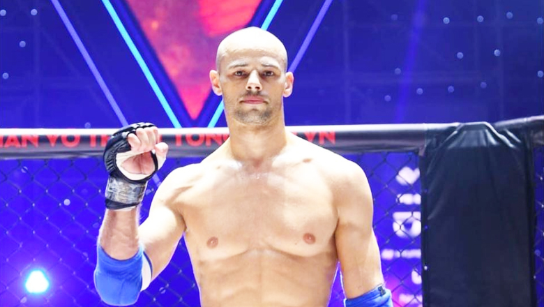 Aleksei Filonenko was injured, the 77kg Lion Championship battle was delayed - Photo 2