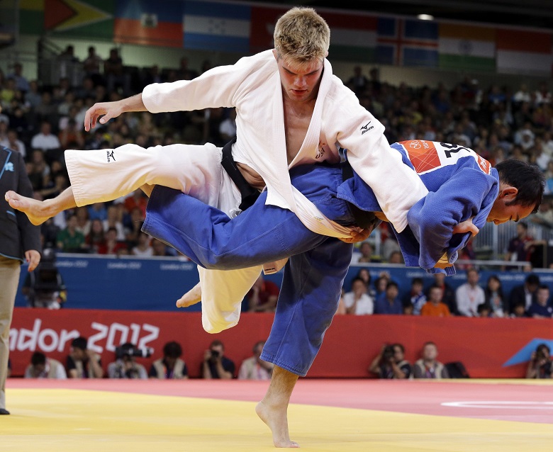 Why is MMA just hitting and locking? (Part 2) - Photo 2