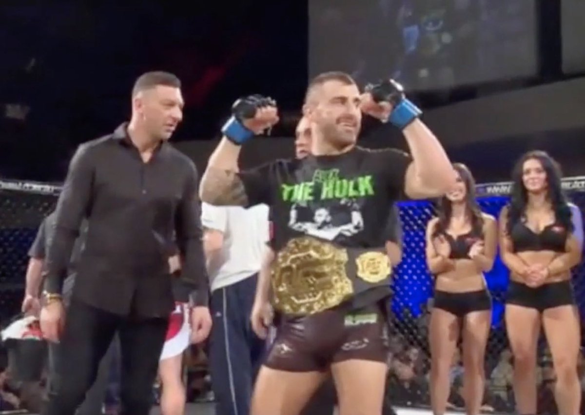 Alexander Volkanovski: From Rugby player to the top UFC champion - Photo 3