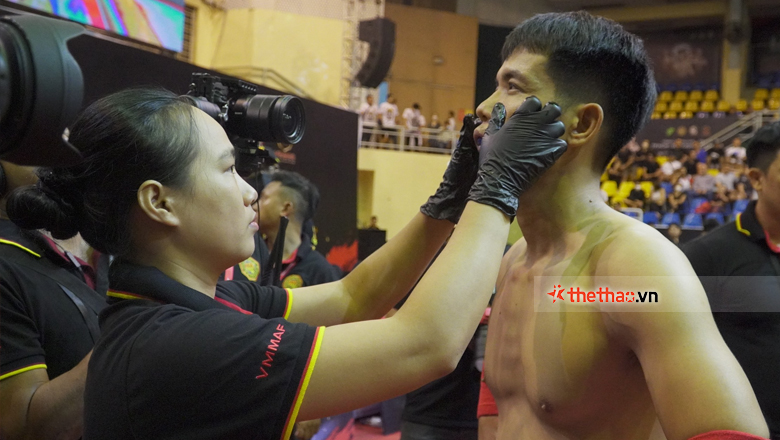 What does the Nhat Le referee say when Lion Championship changed the competition law? - Photo 6