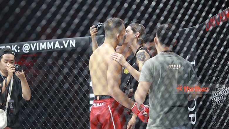 Kamil hugged his fiancée after winning the match in Lion Championship - Photo 6