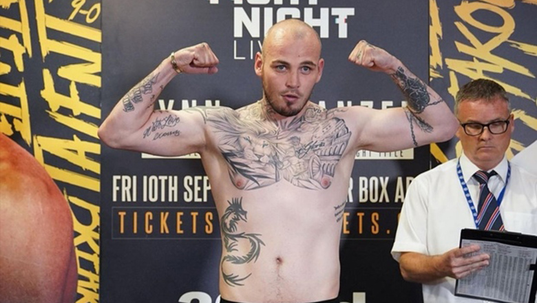 The boxer lost 123/132 professional boxing matches to receive 2 matches in 1 week - Photo 1