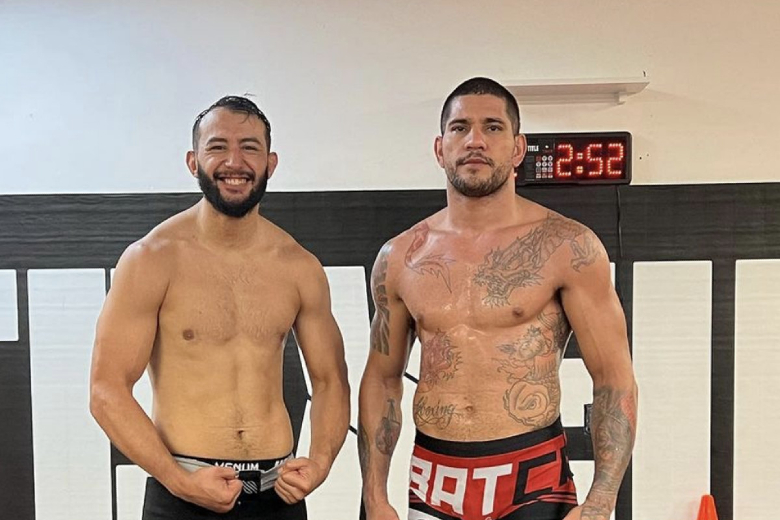 Alex Pereira increased 20kg after 1 week of winning UFC belt - Photo 2
