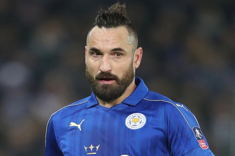 The Premier League champion turned to MMA fighters - Photo 1