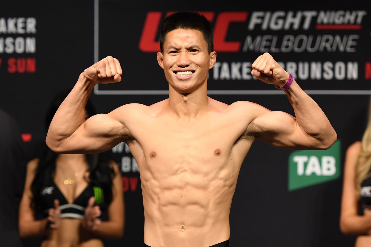 The most powerful Vietnamese boxer in the UFC arena is coming to Vietnam - Photo 2