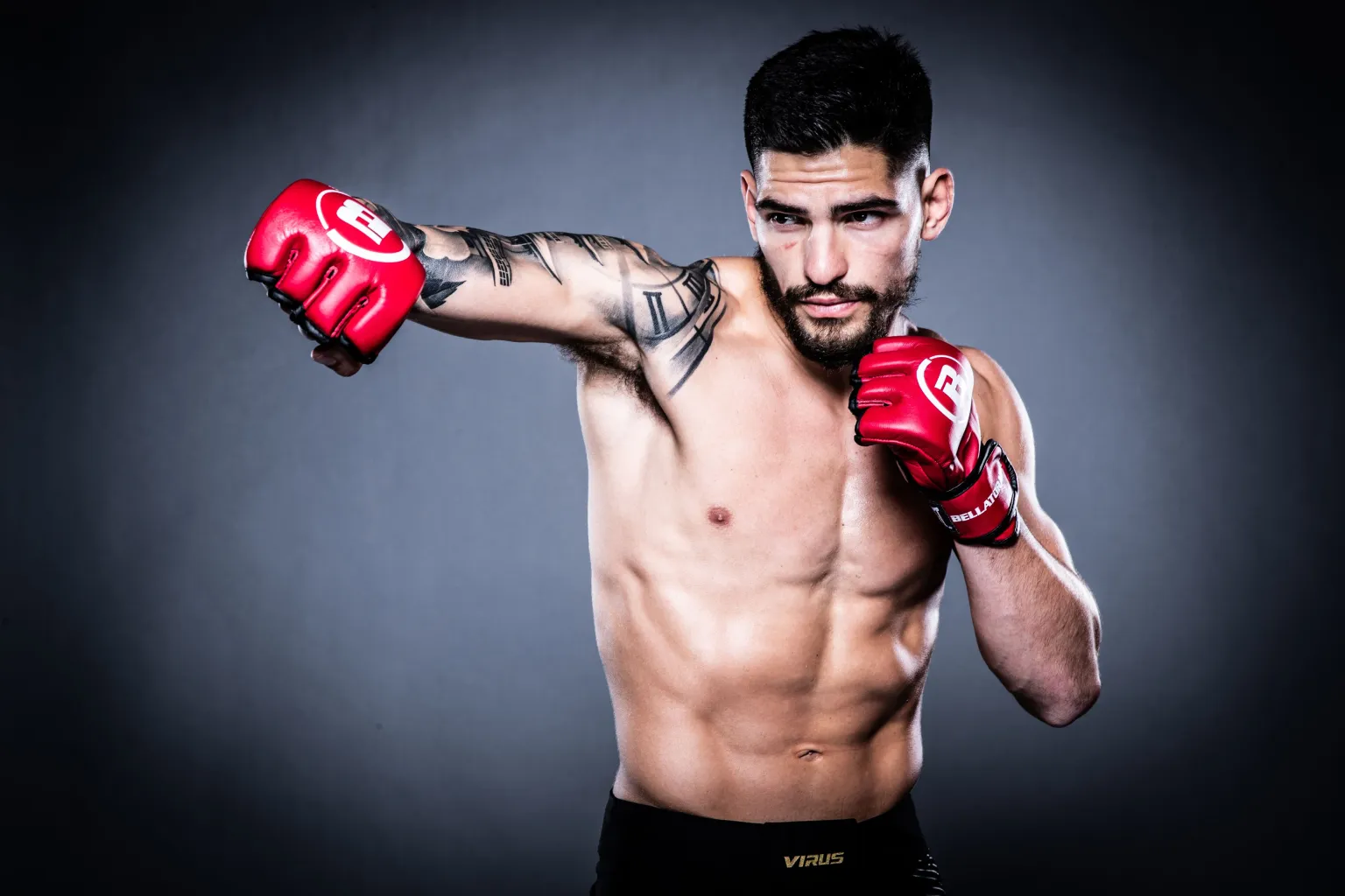 Who are 4 new boxers signed by UFC in November 2022? - Photo 2