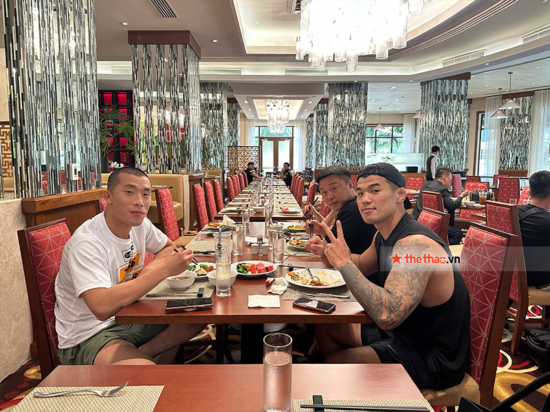 What did the fighters attend the AFC 21 event before the competition? - Photo 6