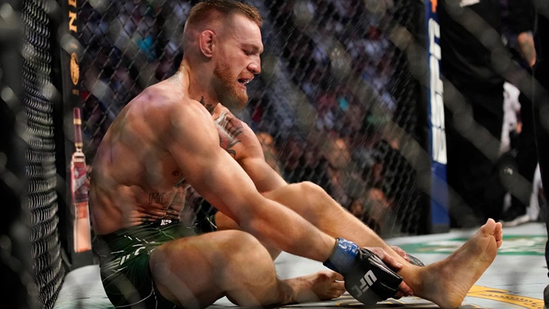 Conor McGregor confirmed that he will play again in 2023 - Photo 1