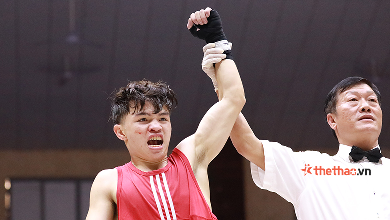 Vietnamese boxers defeat the opponent higher than a head in the Asian Boxing - Photo 3