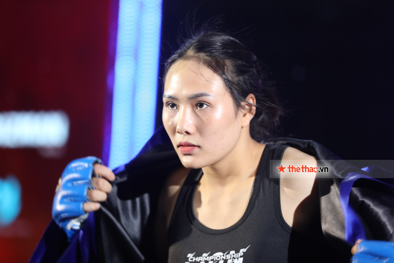 Hot girl MMA Pham Thi Nhung won in 90 seconds, reached the final of Lion Championship - Photo 4