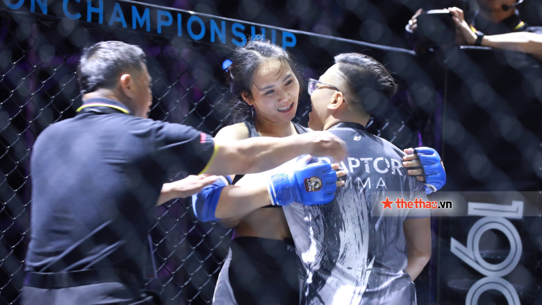 Hot girl MMA Pham Thi Nhung won in 90 seconds, reached the final of Lion Championship - Photo 12