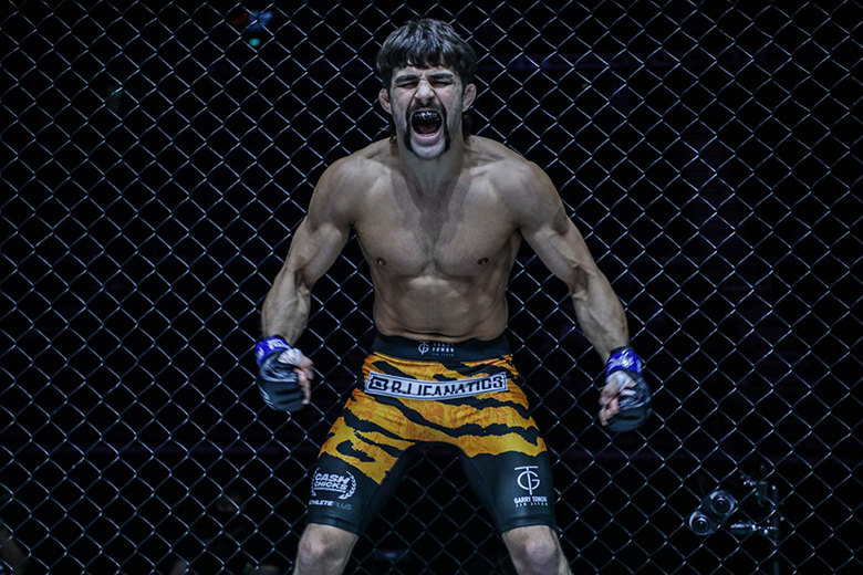 What does the champion of Thanh Thanh say about the top 5 formidable opponents of Featherweight - Photo 1