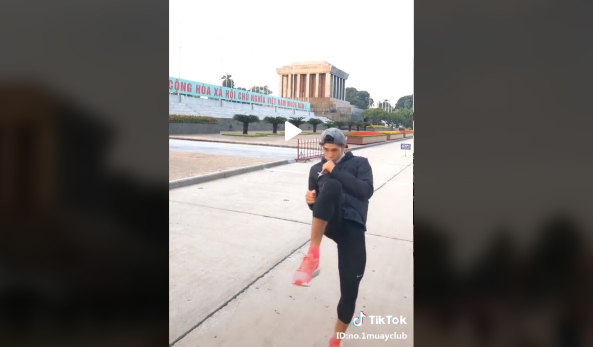 Nguyen Tran Duy Nhat practice anytime and anywhere despite the weather - Photo 3