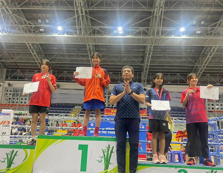 She asked for advice from Truong Dinh Hoang to pursue Boxing championship nationwide - Photo 1