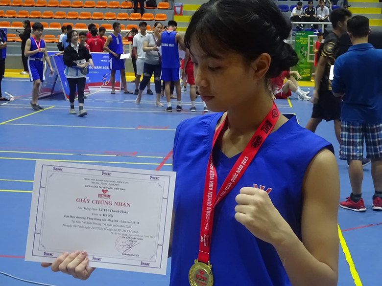 She asked for advice from Truong Dinh Hoang to pursue Boxing championship nationwide - Photo 2