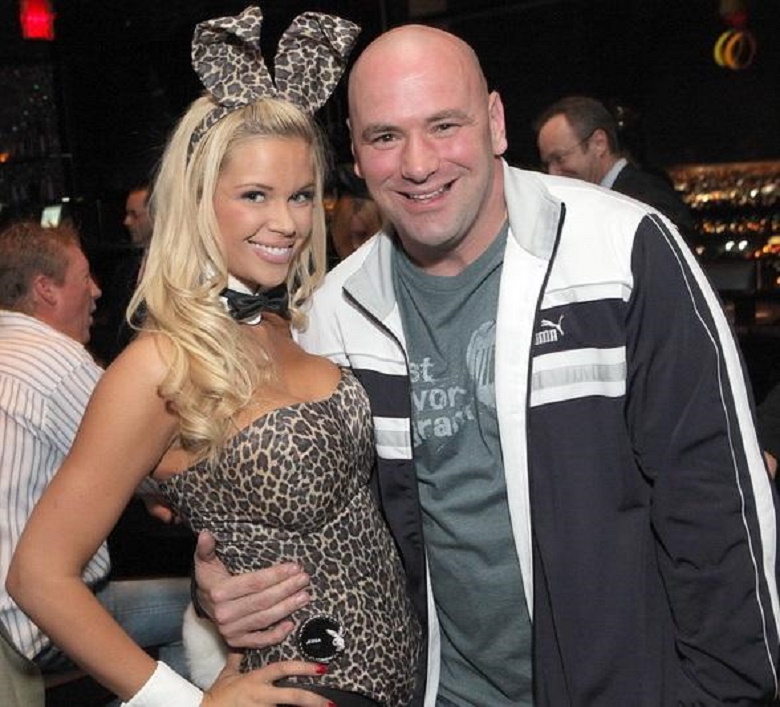 Jake Paul style: dressing up Halloween into President Dana White - Photo 4