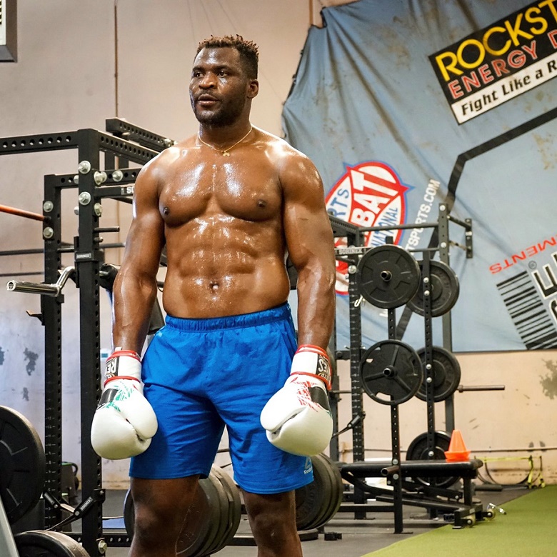 Because of where Francis nunnou wants to leave MMA to come to boxing? - Photo 3