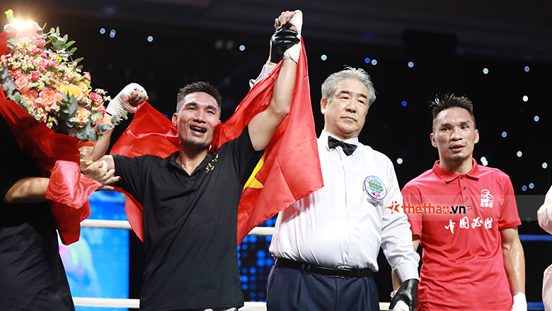 Nguyen Van Hai confronted the boxer dubbed the 'silent assassin' - Photo 2