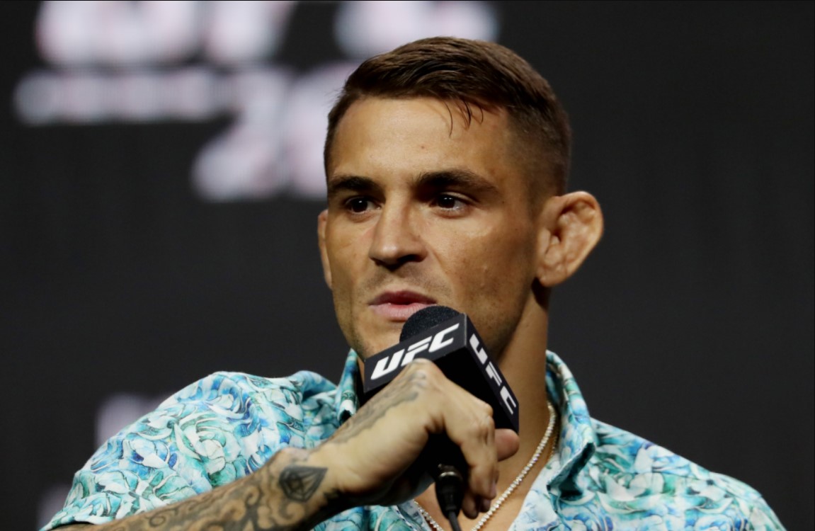 Dustin Poirier's reaction to Conor McGregor's provocation at a press conference - Photo 2