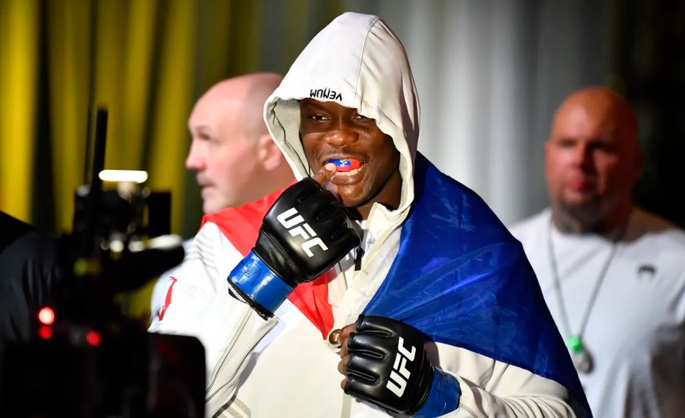 OVECE SAINT Preux proudly defeat TKO before Tanner Boser at UFC Vegas 30 - Photo 3