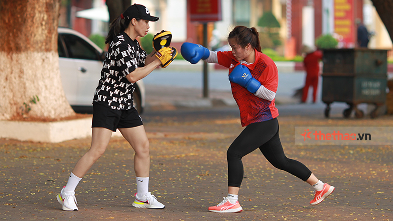 Many boxers attend the boxing teams that have just learned online and play - Photo 2