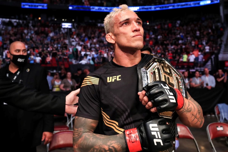 Charles Oliveira has just become a champion, Conor McGregor quickly handsome Tan Vuong - Photo 2