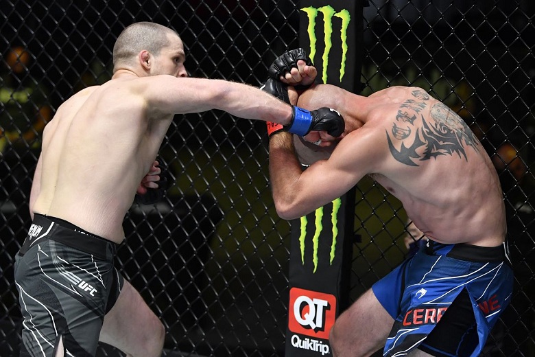 Donald Cerrone is forced to win in the next match - Photo 2
