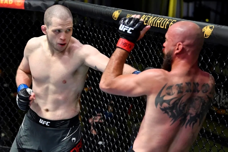 Lower Knockout Donald Cerrone, Alex Morono is rewarded - Photo 1