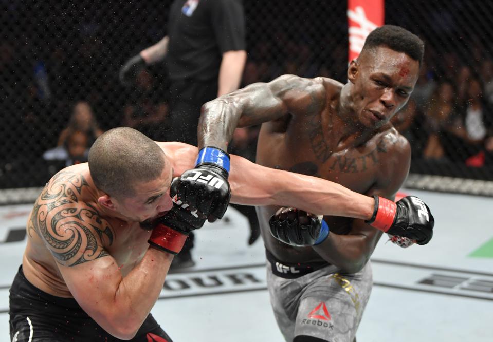 Robert Whittaker once refused to rematch with Israel Adesanya - Photo 2
