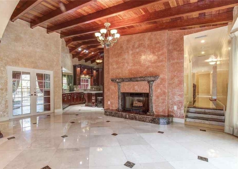 Admire the villa of more than $ 2 million of Jorge Masvidal - Photo 5