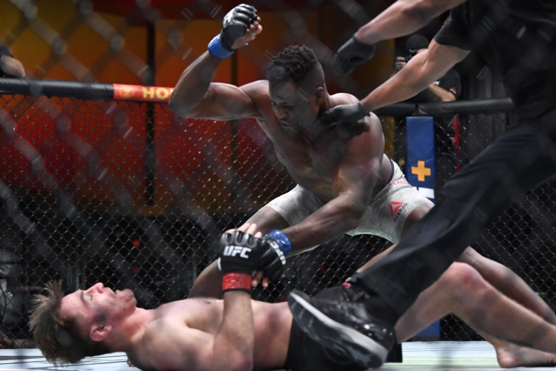 Stipe Miocic after the defeat against Francis nunnou: I went away from the strategy - Photo 2
