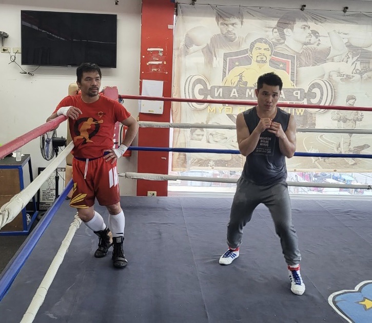 Dinh Hong Quan met, Sparring with Manny Pacquiao in the Philippines - Photo 2