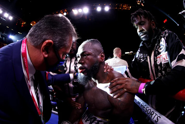 Deontay Wilder lowered Robert Helenius in the first half, sent a 'declaration' to Tyson Fury - Photo 3
