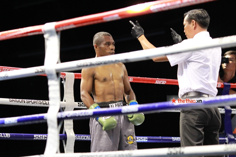 Lead the Beginning: Vo Hong Dat TKo rival in the first half after 4 times of punching - Photo 6