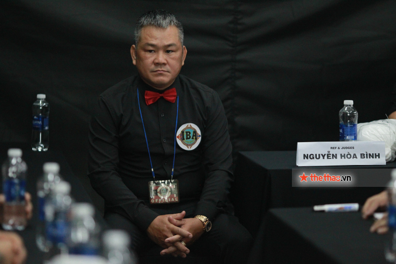 Who is the referee the battle of Boxing IBA world Tran Van Thao vs Andrew Laurio? - Photo 1