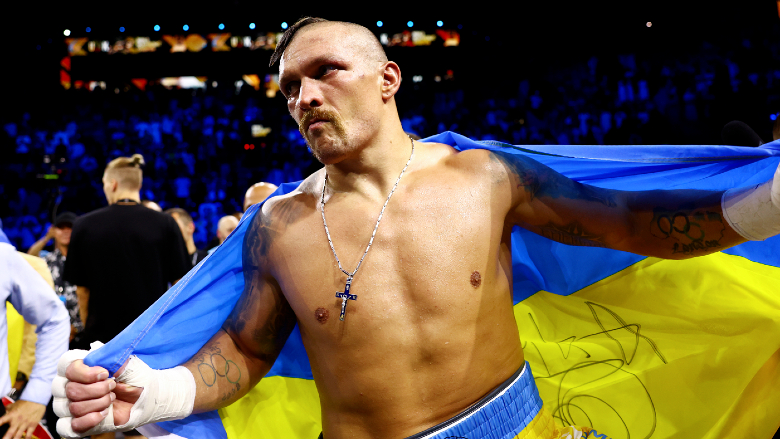 USYK continues to defeat Joshua, successfully defend 4 boxing belts - Photo 1