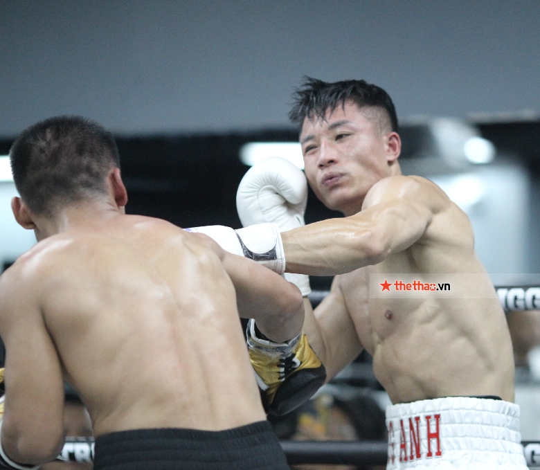 Andrea Aybar 'heat up' Boxing Trigger Hanoi event - Photo 8