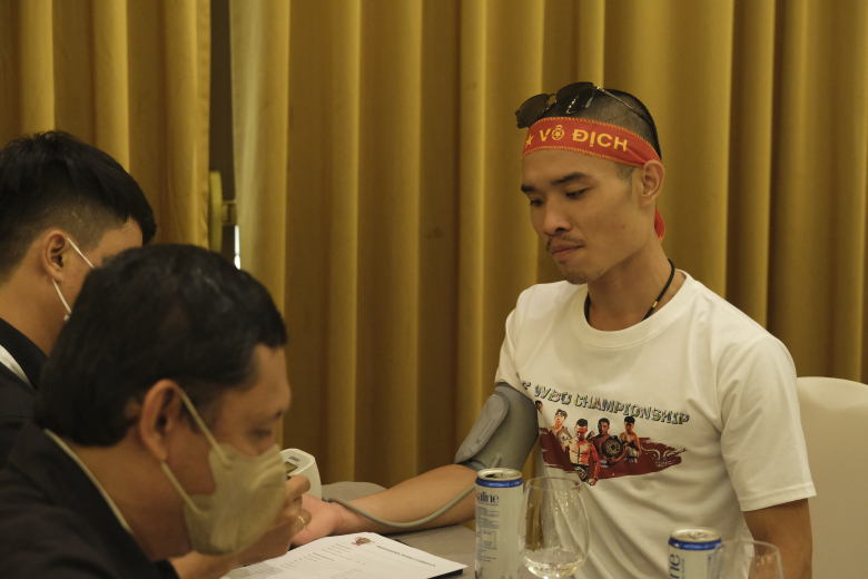 Dinh Hong Quan decided to protect the Asian boxing belt - Photo 3