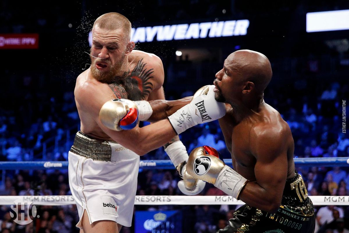 Mayweather pays 160 million USD invites McGregor to recovery - Photo 1