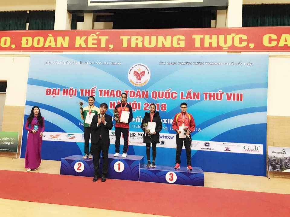 Le Thi Bang returned to training and competition in Boxing in 2022? - Photo 2