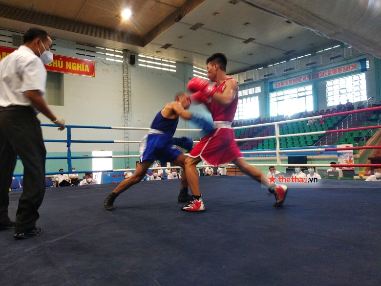 Vinh 'Tyson' won the dramatic reverse at the opening day of the National Boxing Championship - Photo 13