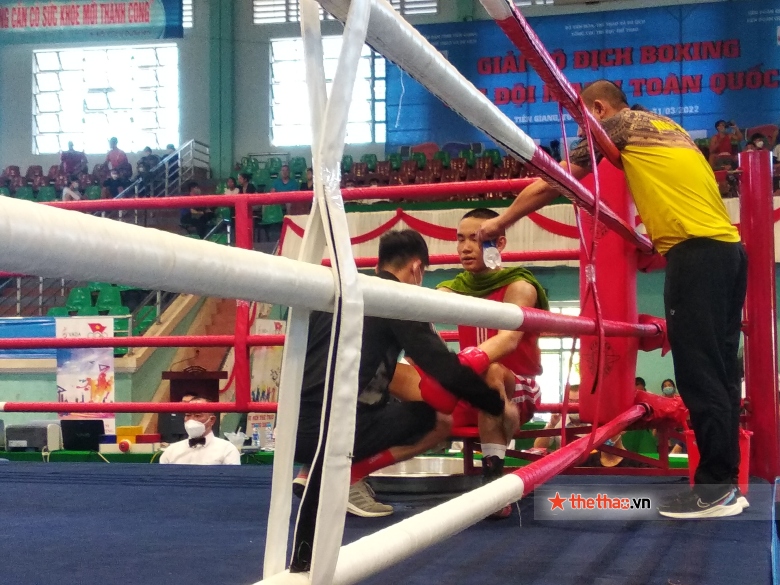 Vinh 'Tyson' won the dramatic reverse at the opening day of the National Boxing Championship - Photo 18