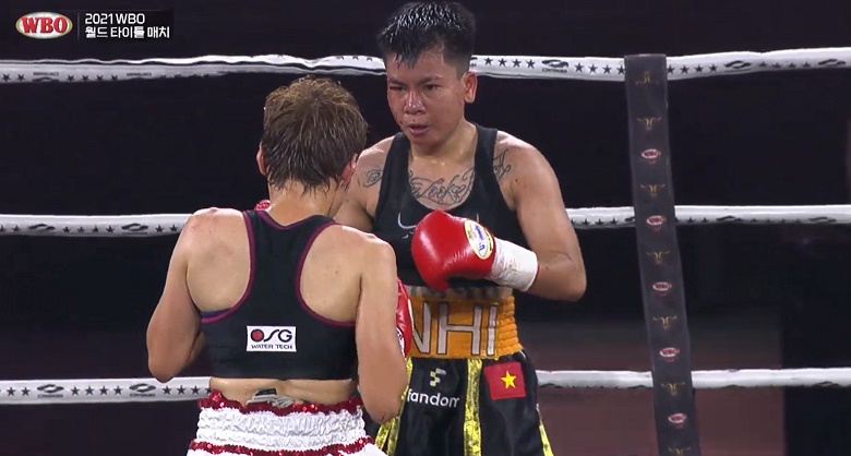 Champion Nguyen Thi Thu Nhi stitched 5 stitches after the battle of WBO belt - Photo 5