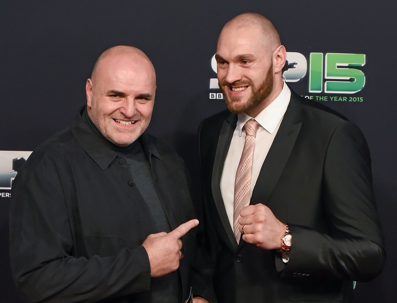 Tyson Fury bored boxing, want to change his job into a MMA boxer? - Photo 2