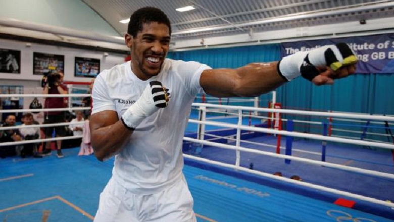 Why did Anthony Joshua 24 years old and professional boxing for the first time? - Photo 2