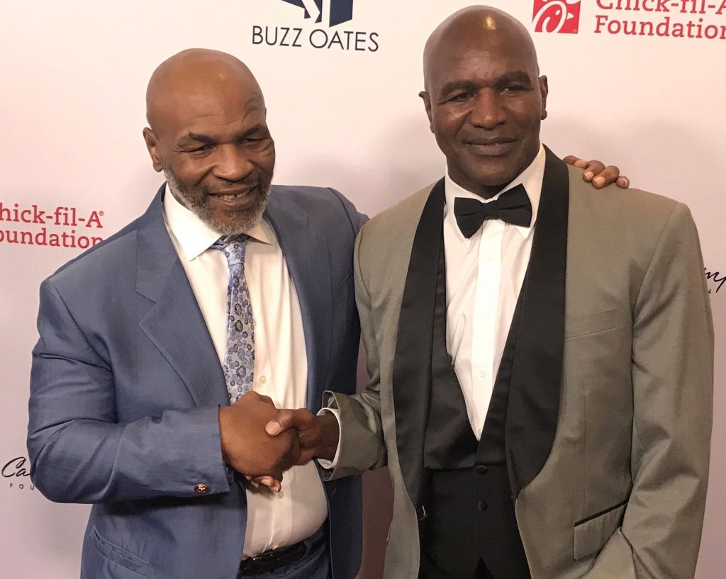 Evander Holyfield, Mike Tyson and scandalous cranes - Photo 2