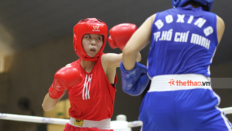 3 Vietnamese women's boxing players come to Thailand to train before the Olympic qualifying round - Photo 1